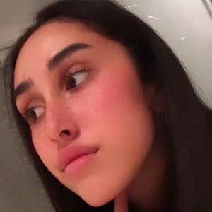 Meet your Posher, Bella